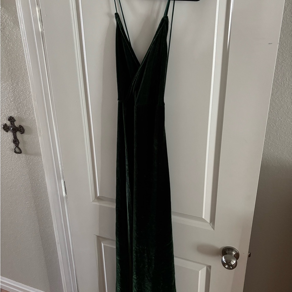 Elegant Green Velvet Maxi Dress